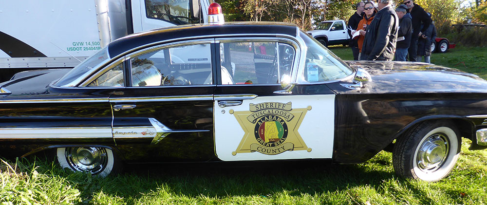 Sheriff-Badge-Car